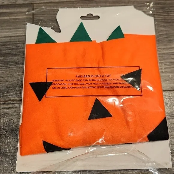 Set of 3 Halloween Costumes Bee, Skelton & Pumpkin - Picture 5 of 7